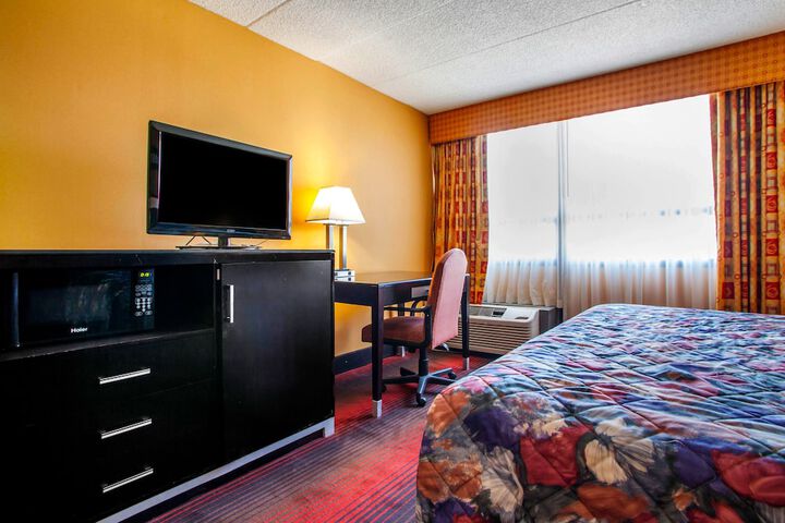 Rodeway Inn Meadowlands