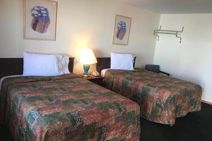 Western Holiday Motel