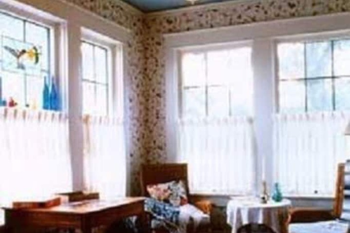 Far View - a Bed & Breakfast Estate