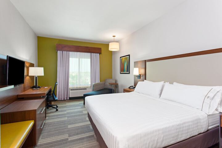 Room 20 of 33