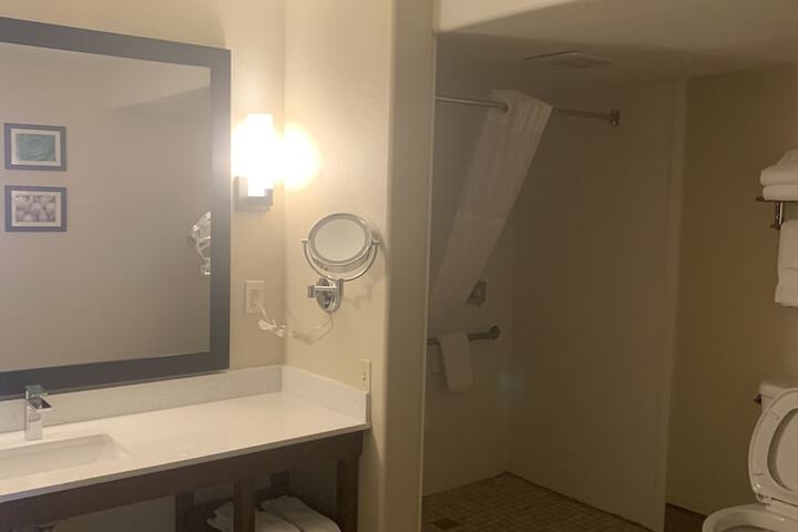 Room 44 of 62
