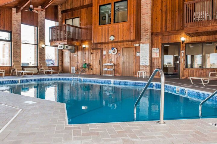 Pool 8 of 41