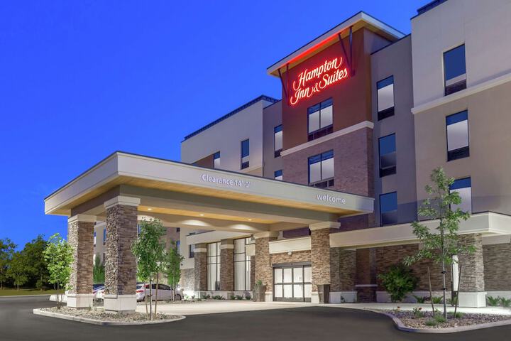 Hotel 2 of 33