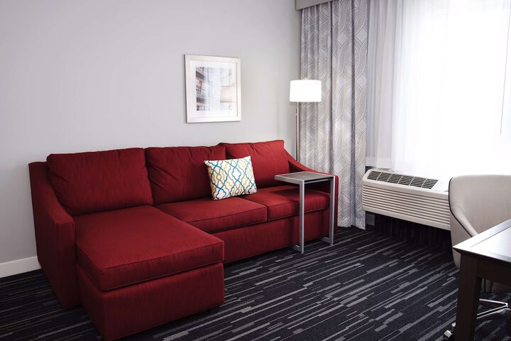 Hampton Inn & Suites Des Moines / Urbandale