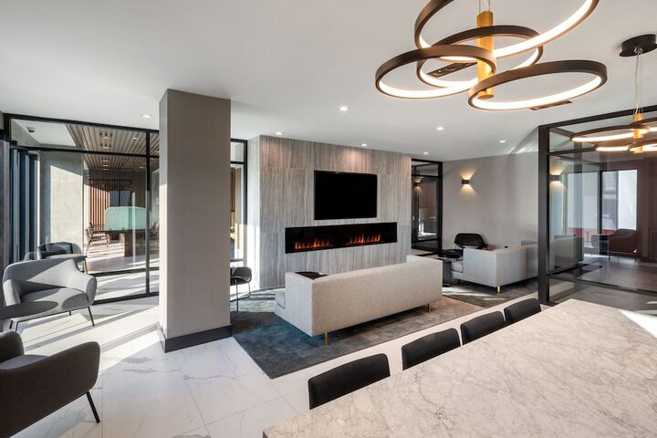 Global Luxury Suites at the Arches