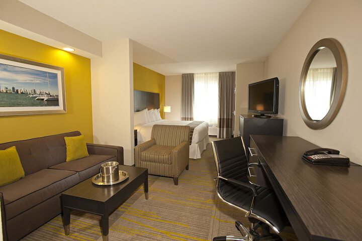 Room 18 of 48