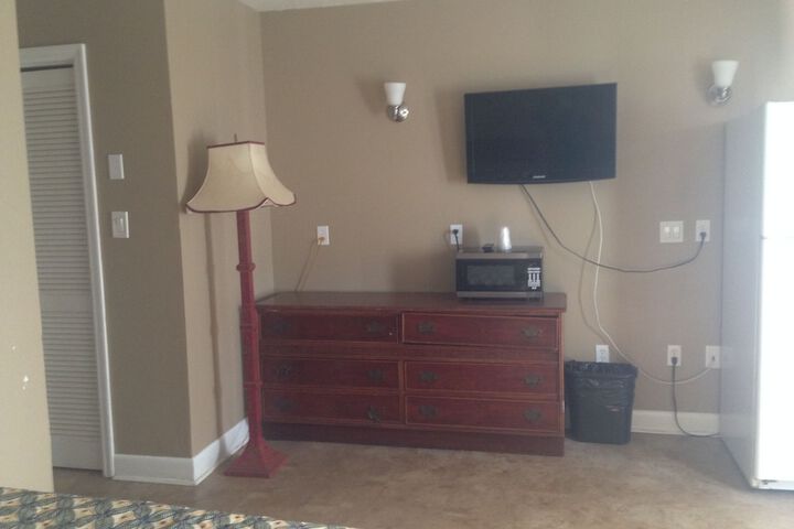 Room 14 of 17