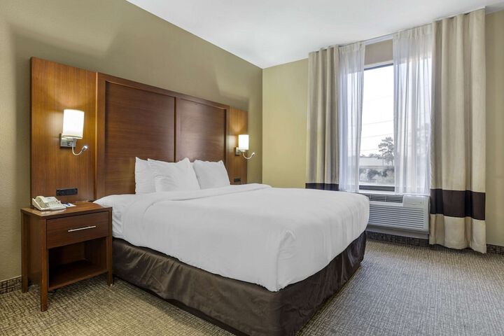 Room 7 of 15
