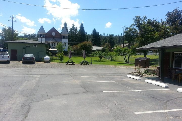 Property Grounds 42 of 44