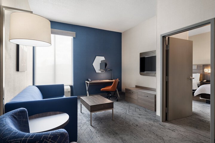 Room 35 of 63