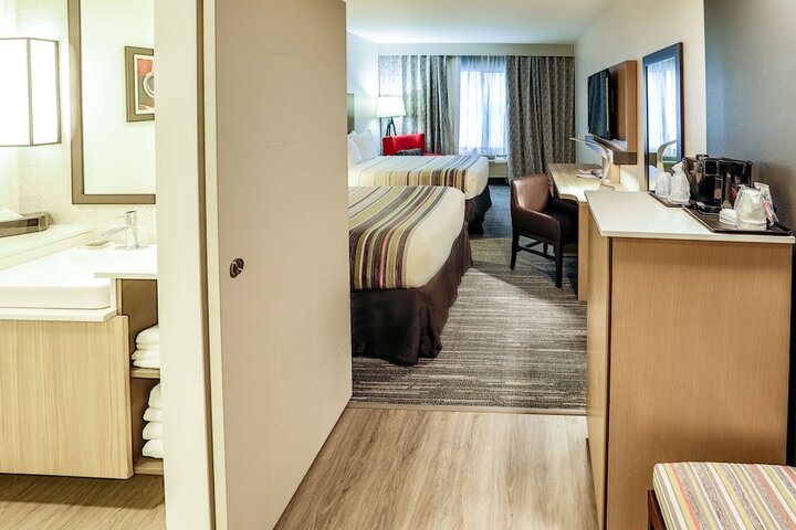 Room 39 of 49