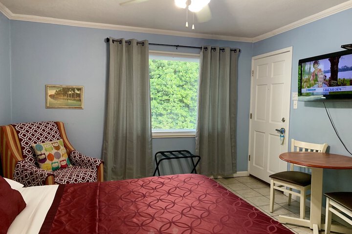 Room 28 of 79