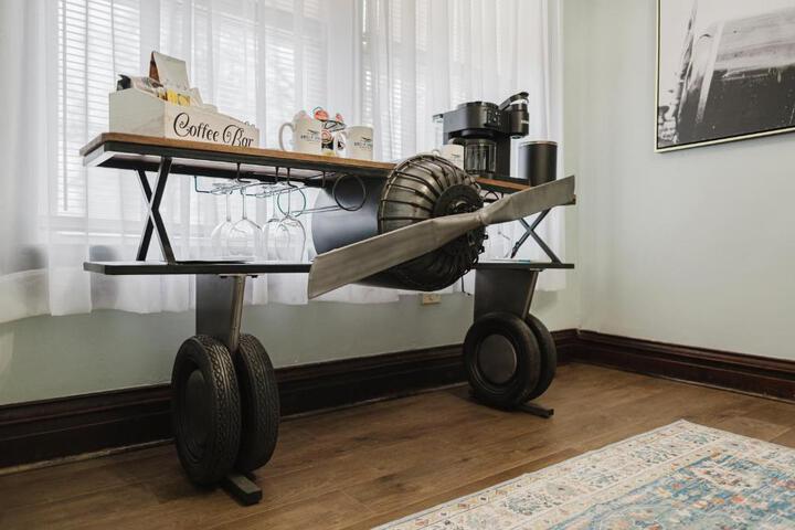 Sr Pilot Earhart Hangar Suite 2 br K & Q, 1 Ba