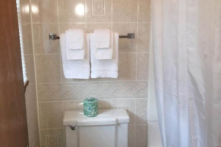 Room 44 of 65