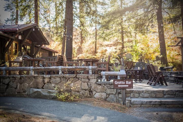 Sleeping Lady Mountain Resort & Spa