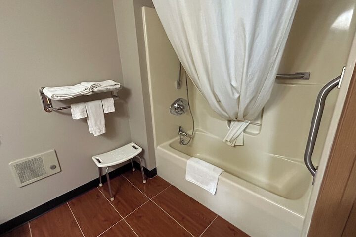 Room 20 of 60