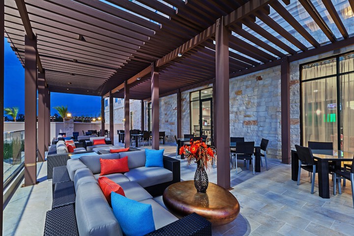 Holiday Inn Houston NE - Bush Airport Area by IHG
