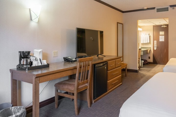 Room 43 of 86