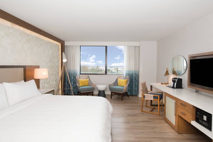 Room 42 of 116