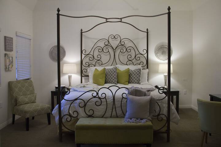 Room 10 of 39