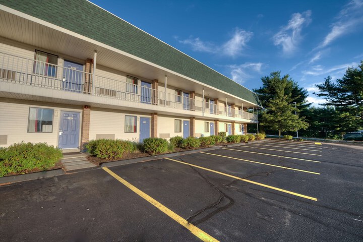 Hotel 7 of 33