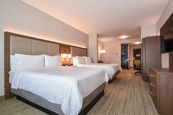 Holiday Inn Express & Suites Charlotte Southeast - Matthews by IHG