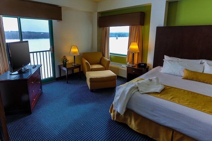 Room 34 of 44