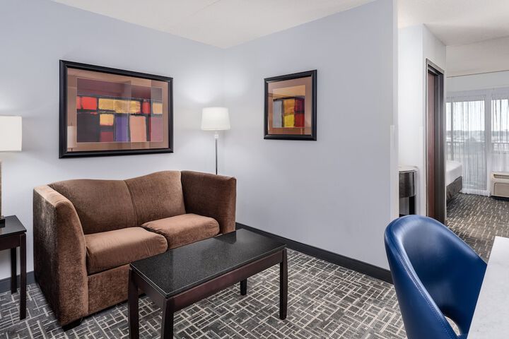 Room 43 of 93