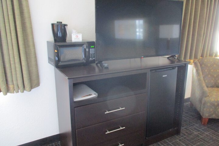 Room 12 of 34