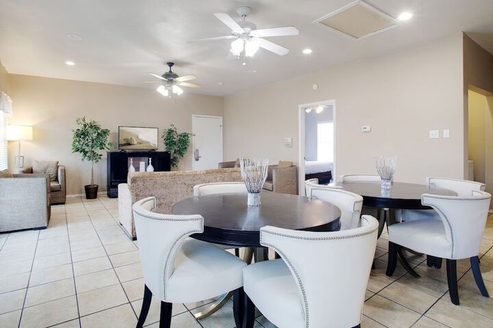 Plantation Suites & Conference Center