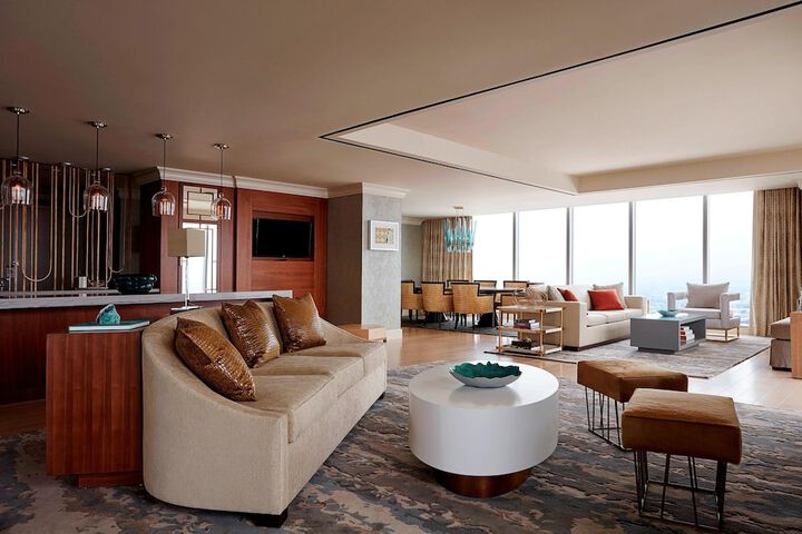 Room 51 of 155