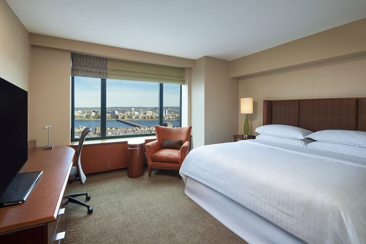 Room 26 of 71