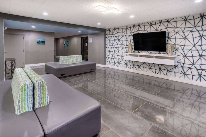Baymont by Wyndham La Vergne / Nashville I-24 East