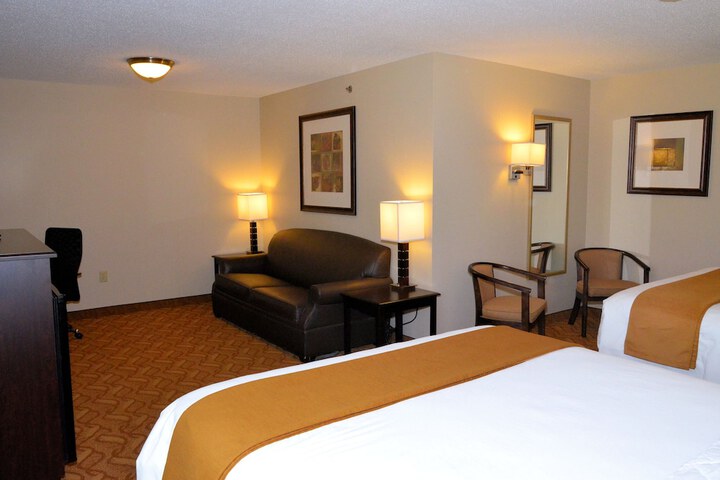 Room 9 of 48