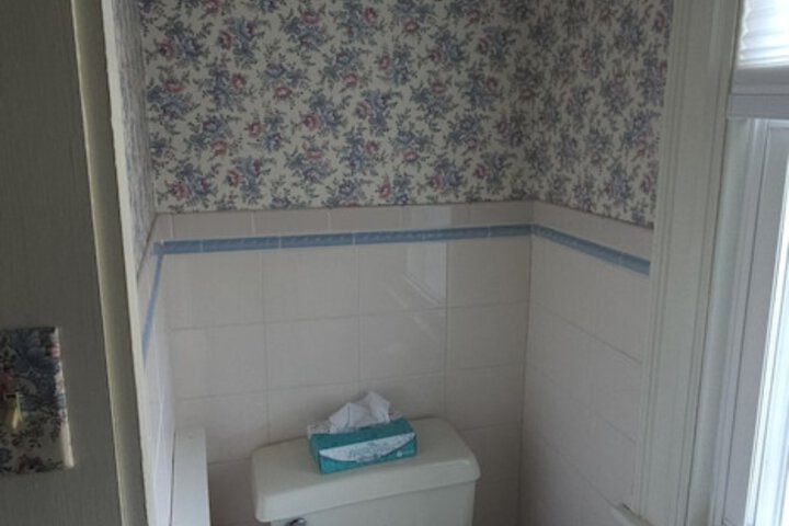 Room 72 of 125