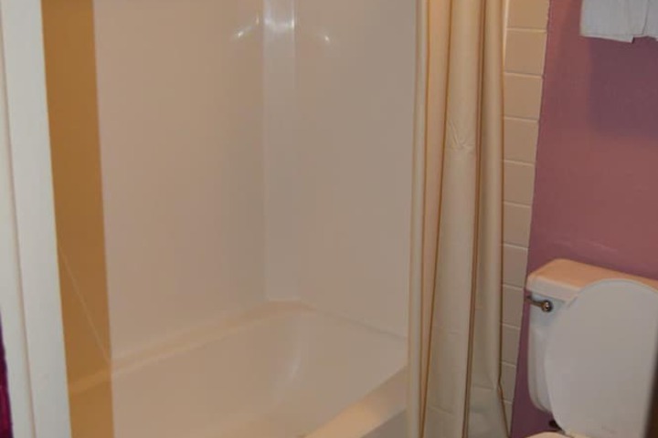 Budget Inn of Claypool Hill