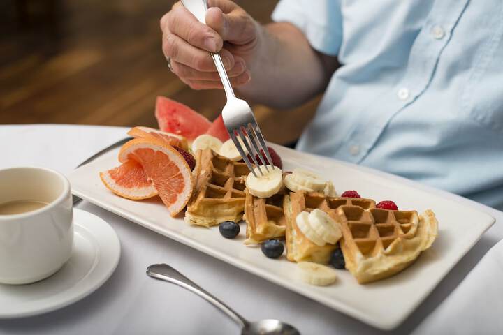 Breakfast/Coffee Service 70 of 79