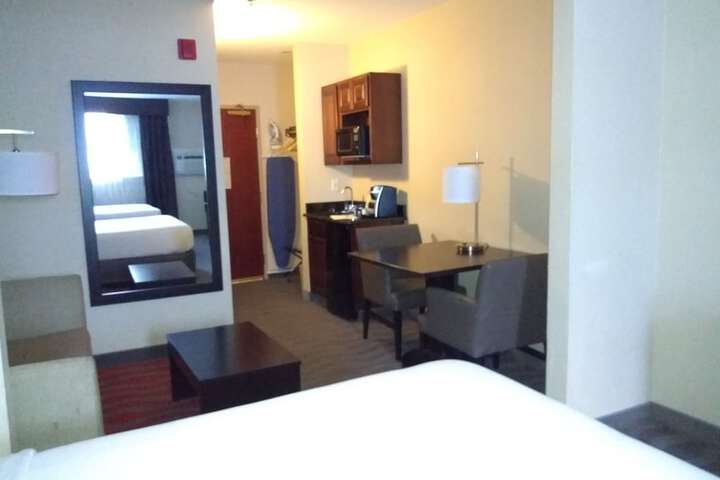 Room 54 of 99