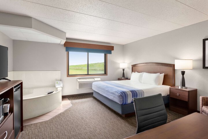 Room 14 of 50
