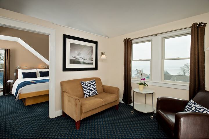 Room 22 of 80