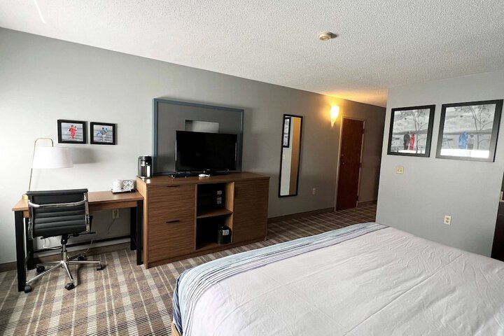 Room 12 of 21