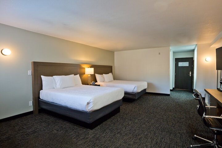 Room 33 of 45