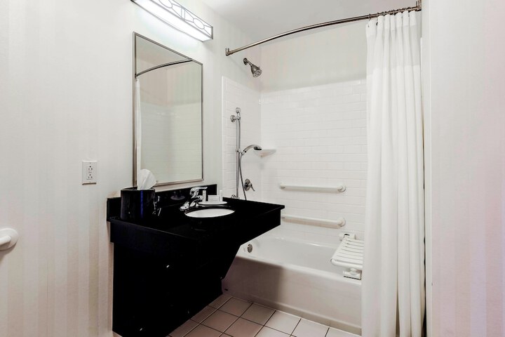 Fairfield Inn & Suites Wilkes-Barre Scranton