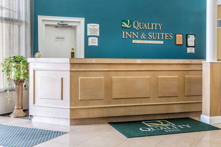 Quality Inn & Suites Middletown - Newport