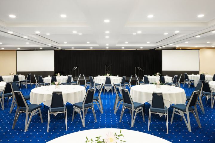 Sheraton Vancouver Wall Centre