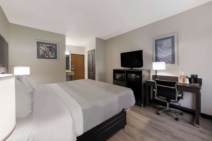 Room 37 of 52