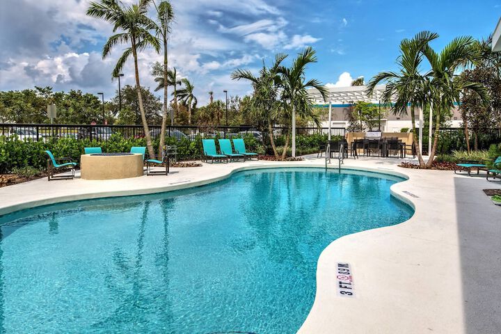 Pool 4 of 30