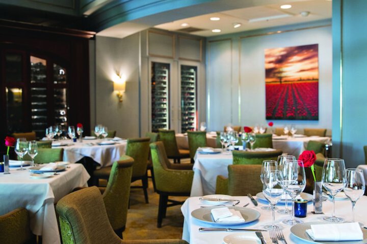 Dining 104 of 148