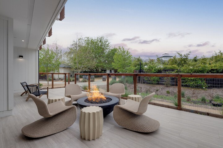 Calistoga Motor Lodge and Spa