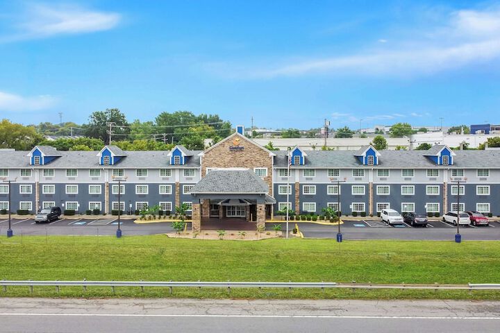 Hotel 3 of 48